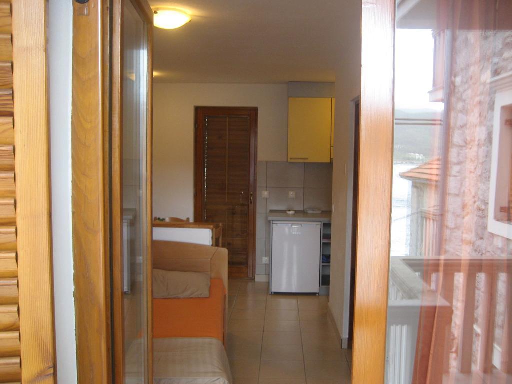 Apartment Aleksandar Tivat Exteriör bild