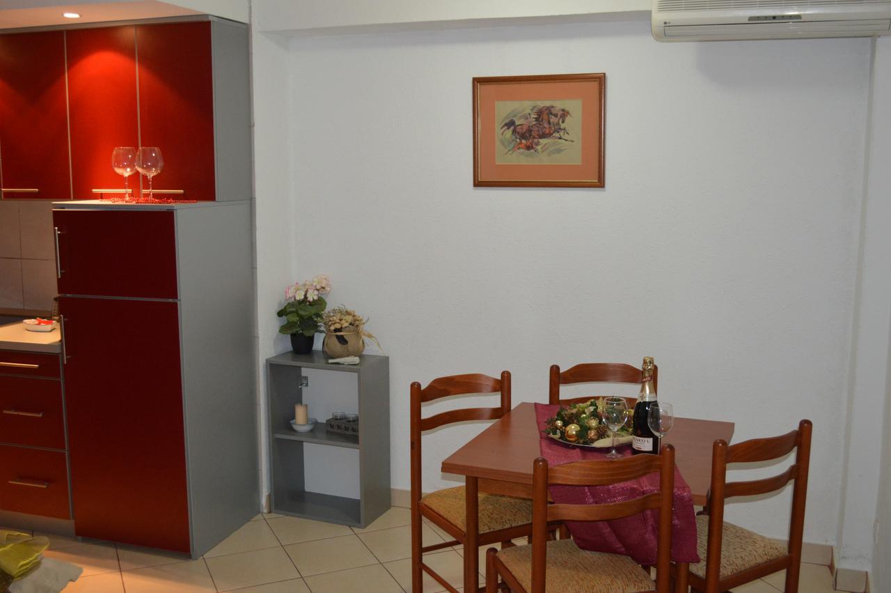Apartment Aleksandar Tivat Exteriör bild